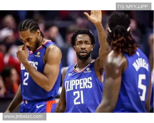 哈雷尔与博班对决引发热议谁将成为NBA赛场上的新星之争